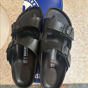 New in box  Birkenstock Black Arizona EVA